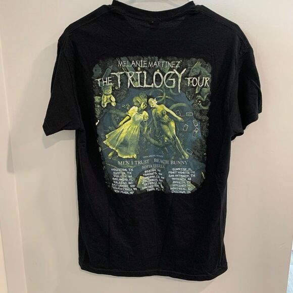 Melanie Martinez Concert 2024  Black and Green Short Sleeve Tee - Picture 2 of 9